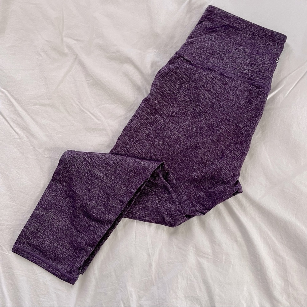 Athleta - Mid-Rise Capri Leggings - Heather Purple - XS